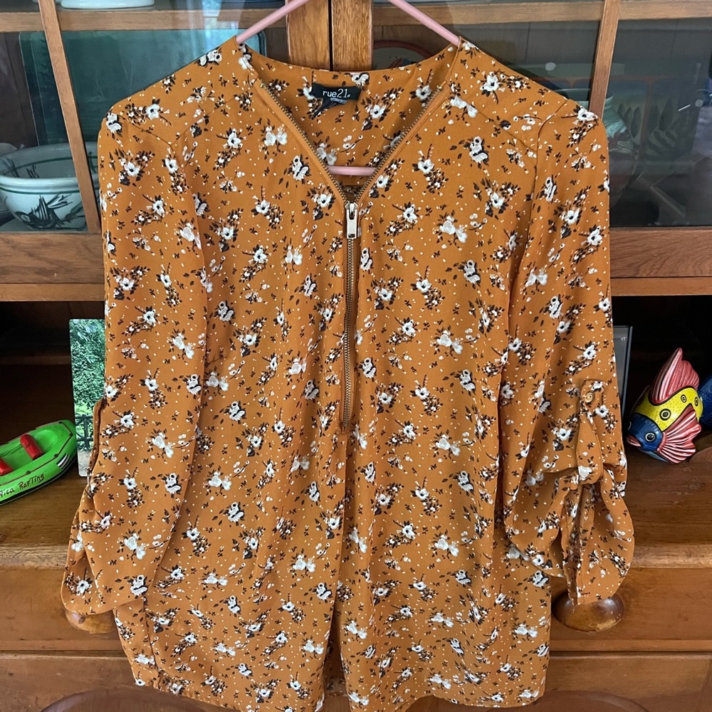 Woman’s blouse